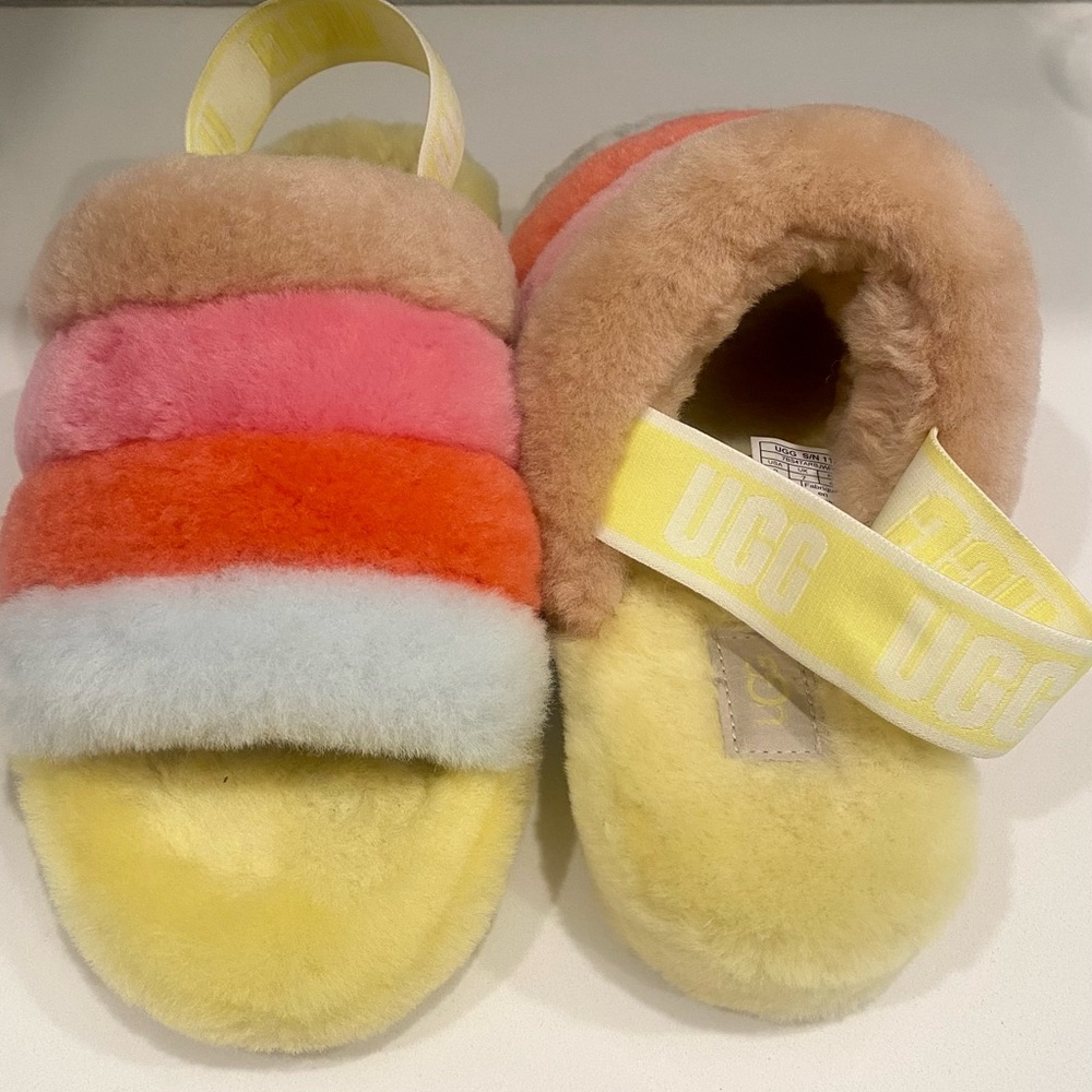 UGG FLUFF YEAH SLIPPER SLIDE SZ 9 MULTI COLORED YELLOW